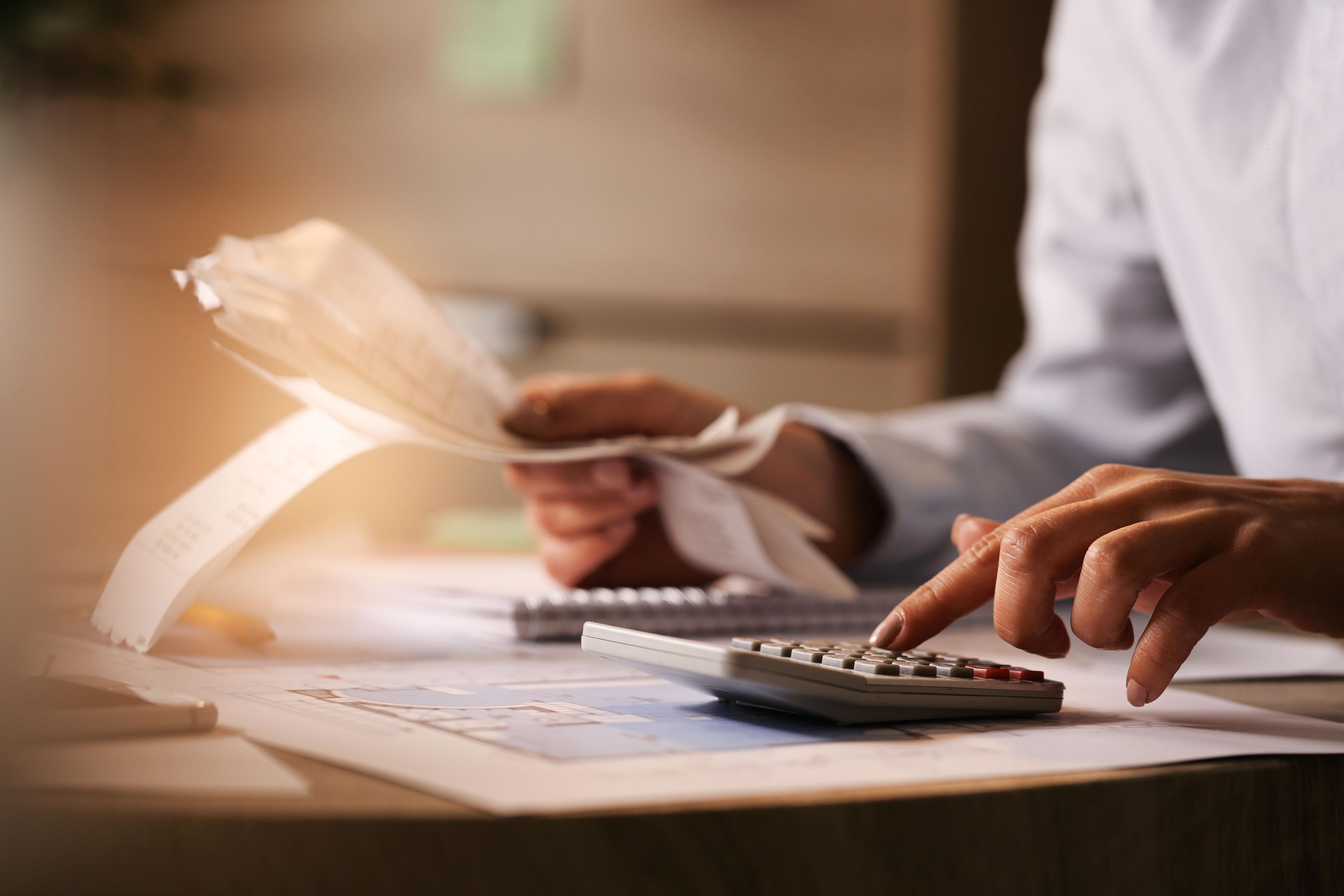 Preenchimento, cálculo, e entrega das declarações de IRS: 01 de abril a 30 de junho.